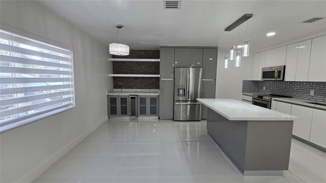 Photo - 1300 N 64th Ave