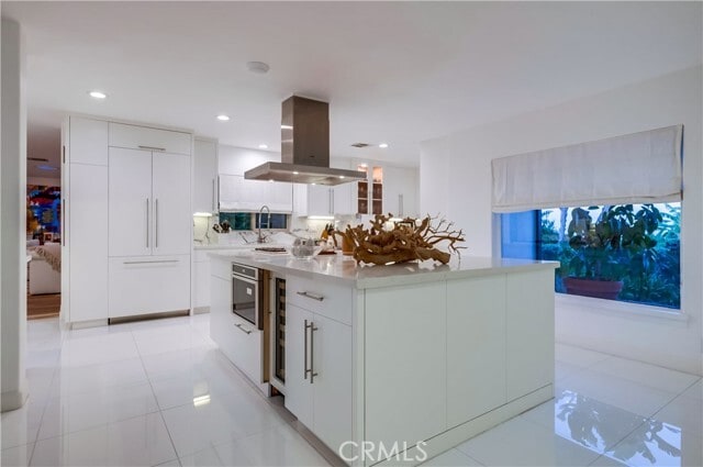 Photo - 2 Headland Dr