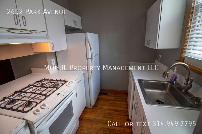 Photo - 2652 Park Ave