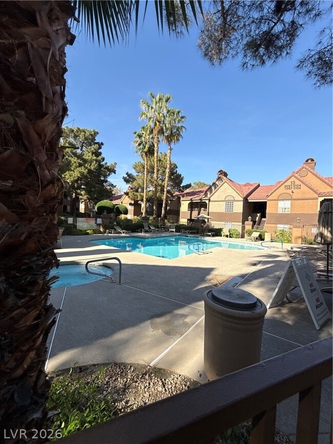 Photo - 2200 S Fort Apache Rd Unidad 1087