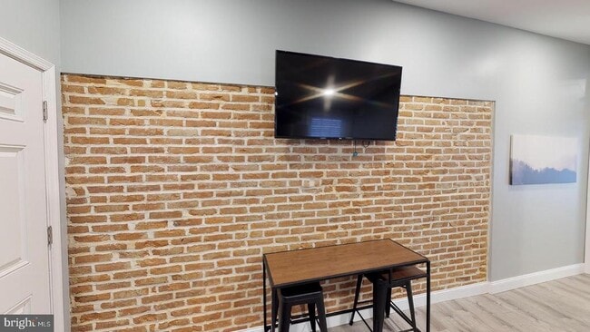 Photo - 27 S Church St Unit 1