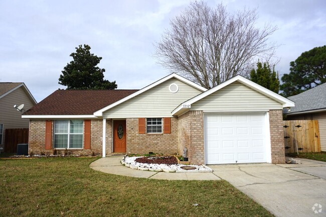 Building Photo - 3/2 with a Sunroom in Gulf Breeze, FL!! Rental