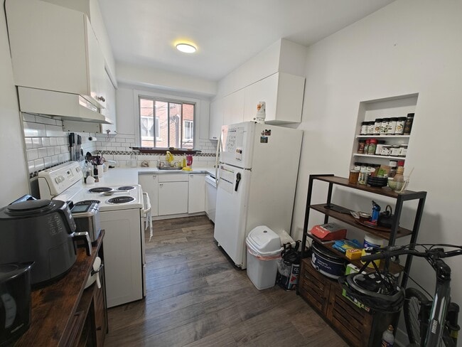 Photo - 4860 Plamondon Ave Unité 9