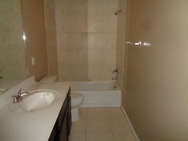 Building Photo - 5401 Peacock St