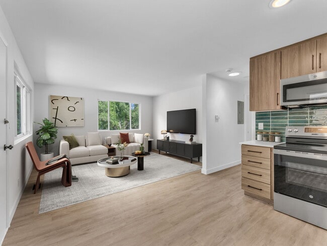 Building Photo - Suzy Q Rental