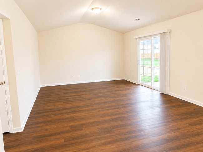 Photo - 24 Miller Park Cir