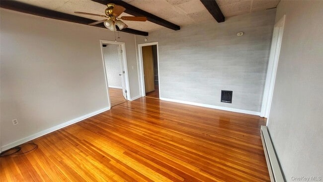 37 Roosevelt Ave