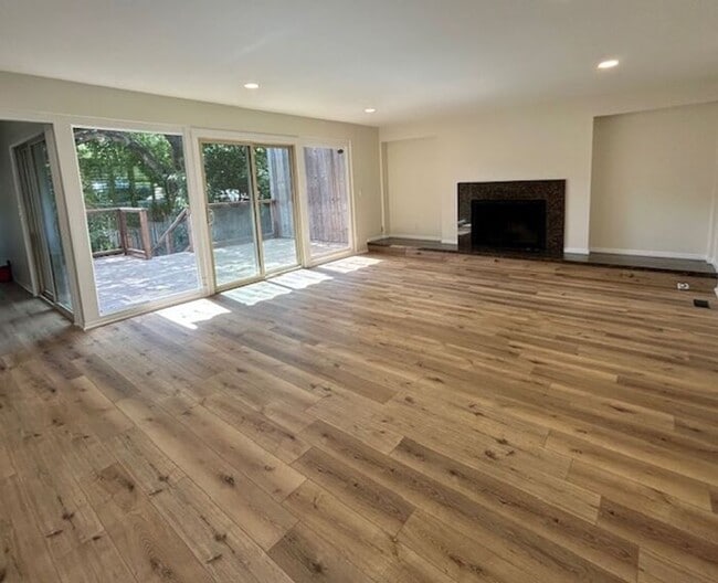 Photo - Upper East/Mission Area 3 Bedroom Home - Available Now