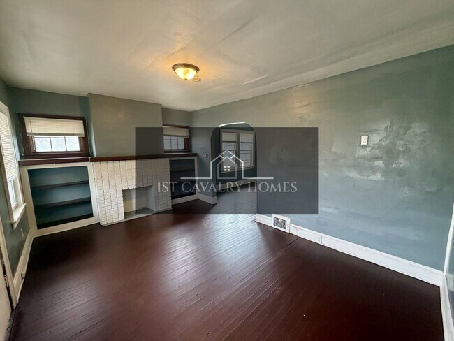 Photo - 578 Hoye Ave