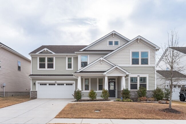 Building Photo - COMING SOON! Spacious 5BR Home with Loft, Fireplace & Fenced Backyard