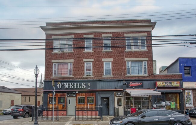 Photo - Oversized 3 Bedroom 1 Bathroom in Blackrock Neighborhood Unit 2B