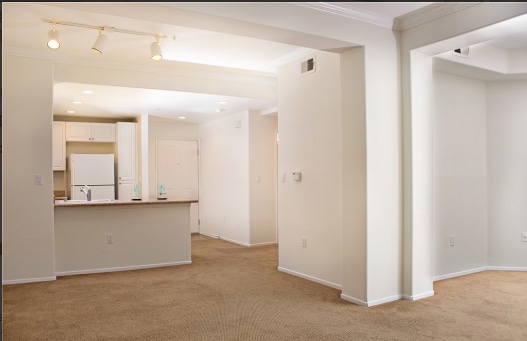 Photo - 2257 Watermarke Pl