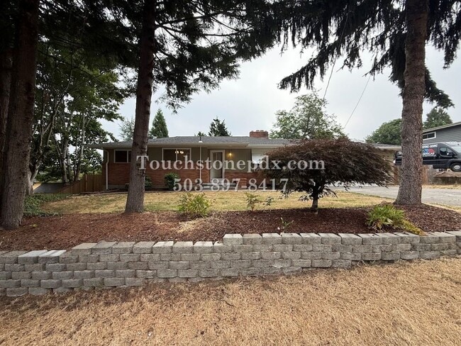 Photo - 980 NW Wallula Ave