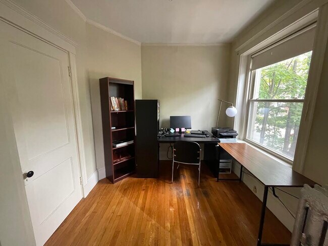 Photo - 96 Winthrop Rd Unit 1