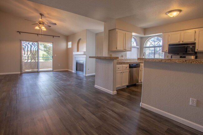 Photo - SPECTACULAR 2BED/2BATH CONDO IN HENDERSON! Unit 1424