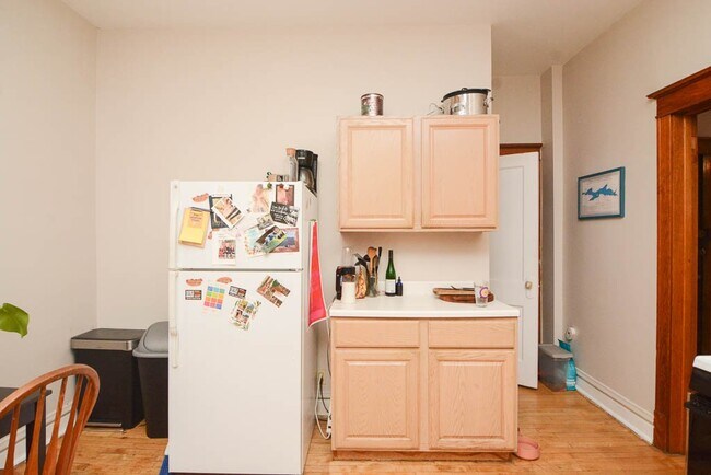 Photo - 819 N Campbell Ave Unit 1