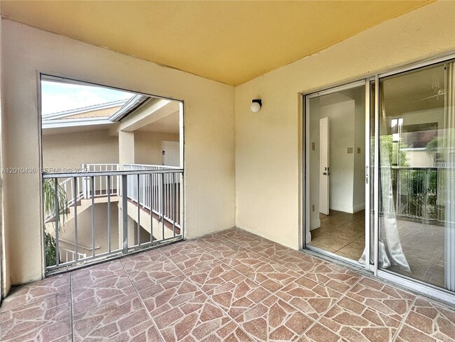 Building Photo - 15300 SW 106th Terrace Unit 506
