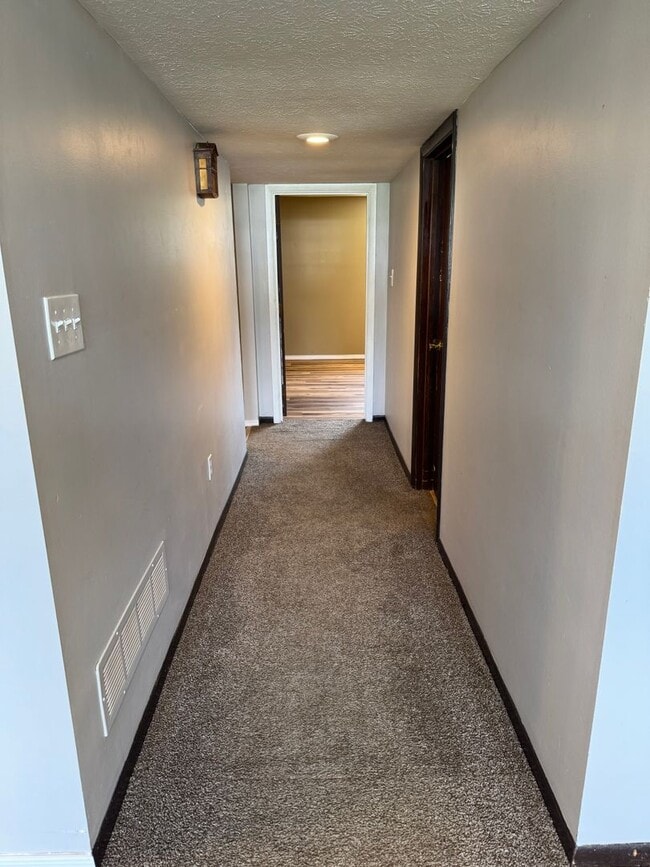 Photo - 2204 6th Ave Unit Apt B