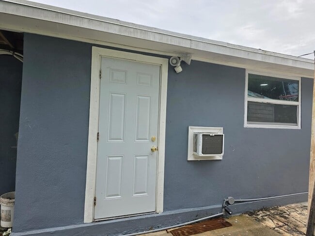 Photo - 6241 SW 17th St Rental