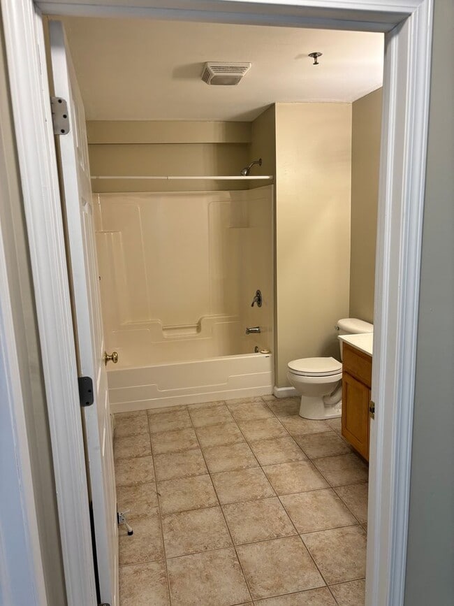 Lakepointe Apartment Homes