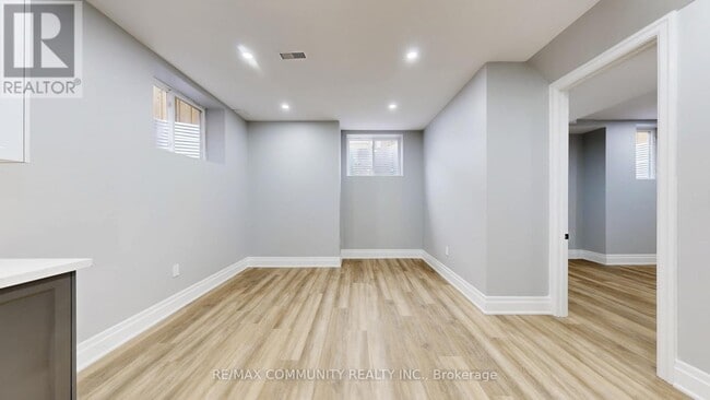 Photo - 1580 Honey Locust Pl