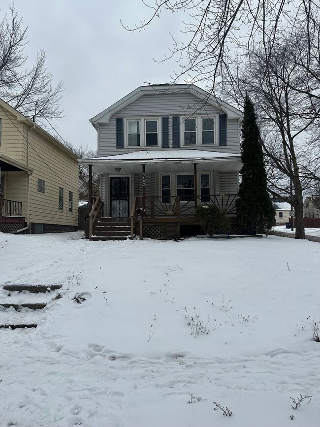 4 Bedroom Single Family in Cleveland ,Ohio - 4 Bedroom Single Family in Cleveland ,Ohio House