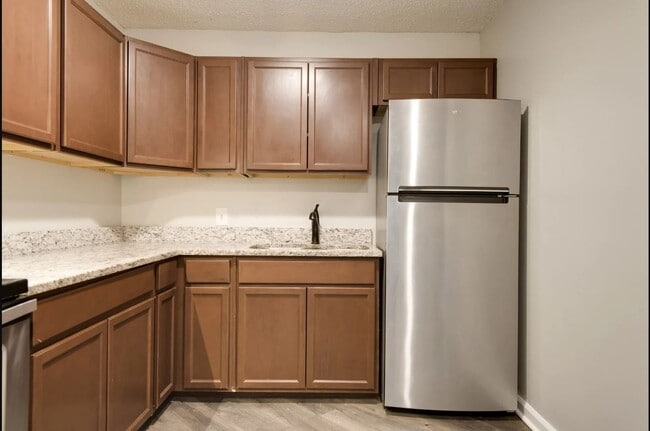 Photo - 441 Harding Pl Unidad A13