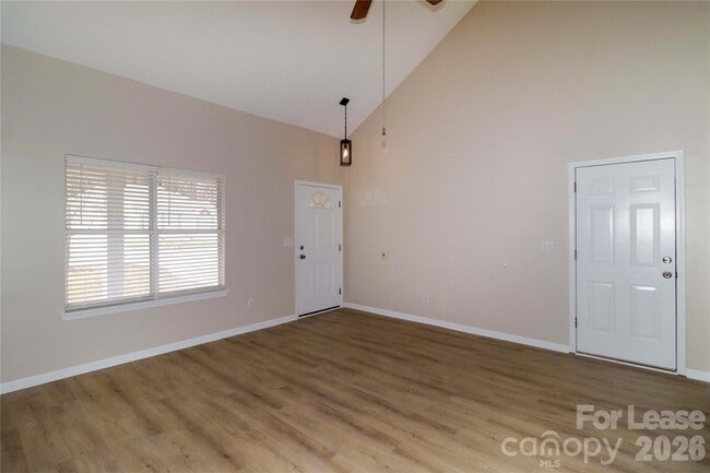 Photo - 729 Rebecca Jane Dr