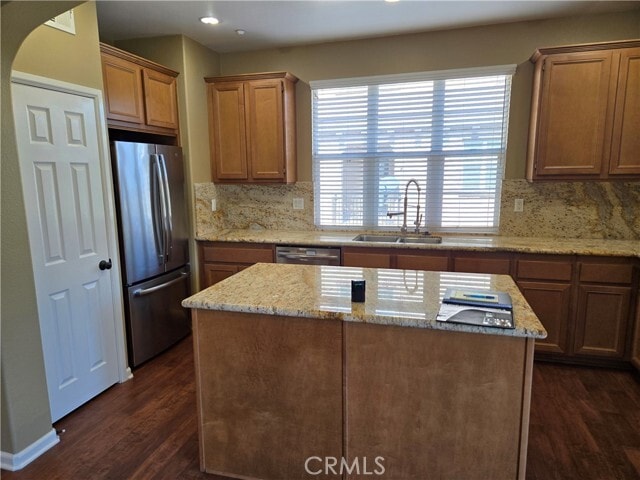 Photo - 4444 Owens St