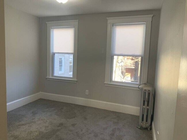 Photo - 1692 Commonwealth Ave