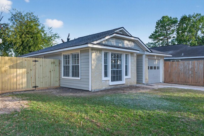 Photo - 11046 Rainbow Glen Dr