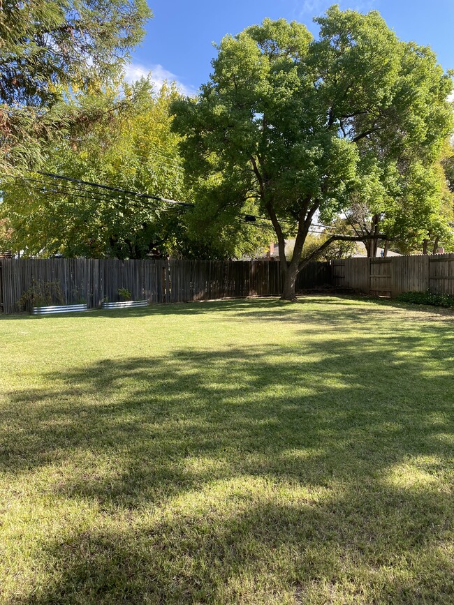 Photo - 4736 Knapp Way