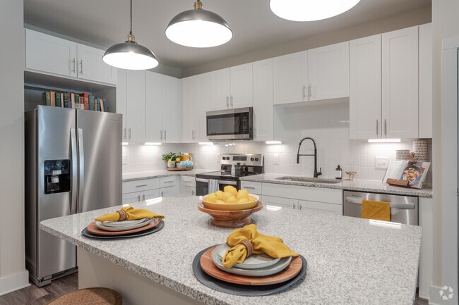 1BR, 1BA - 750SF A1 - Kitchen