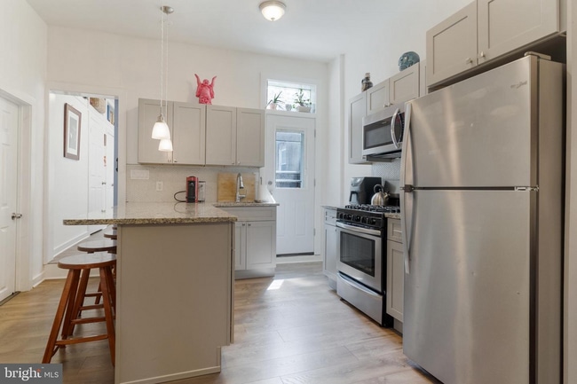 Photo - 1847 N 2nd St Unidad 1