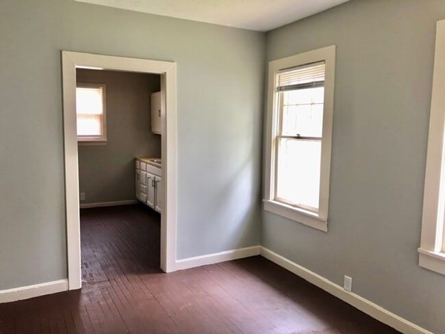 Photo - Nice 3 bedroom one bath in the southend