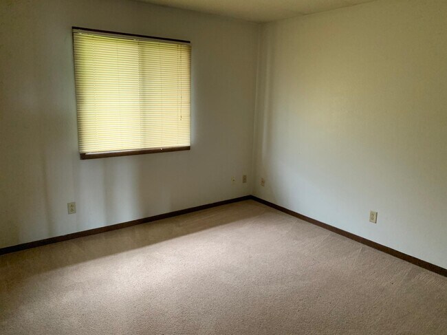 Photo - 922 Boston Way Unit B7