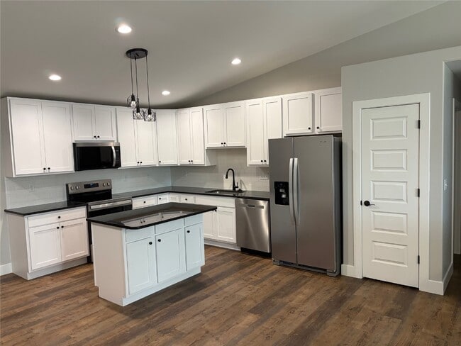 Photo - 1158 Marathon Dr