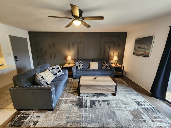 Building Photo - 6618 Willow Pointe NW Unit A Rental