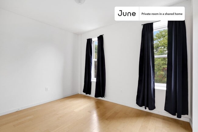 Photo - Room in Shared 4 bed/2 bath home Unit 3A