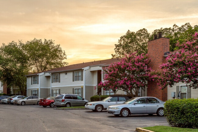 The Parkway - The Parkway Apartments