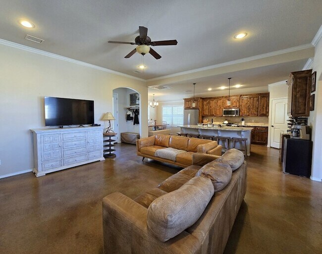 Photo - 6000 Rio Grande Ave