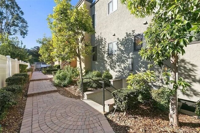 Photo - 6755 Mission Gorge Rd