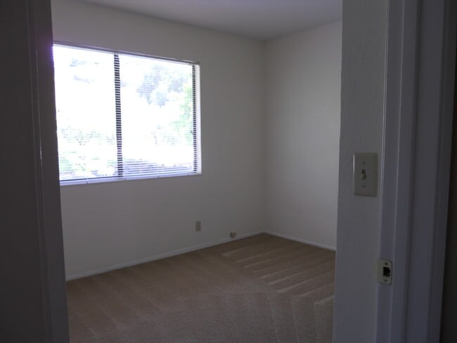 Photo - 900 Cambridge Dr Unit 900 Cambridge drive  # 141