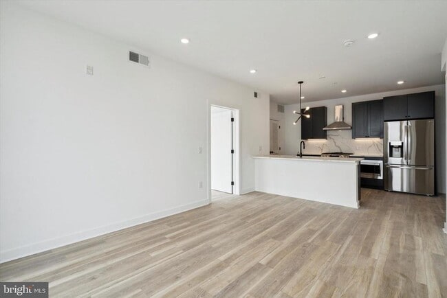 Photo - 2636 E York St Unidad 504