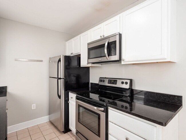 Photo - 1208 Indianola Ave