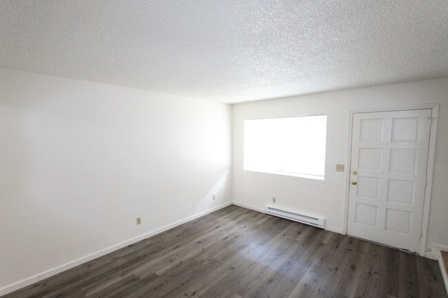 Photo - 2110 N East St Unit (158)  F
