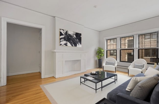 1312 Oak Ave