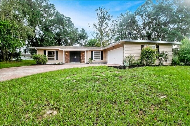 Building Photo - 2044 Finland Dr