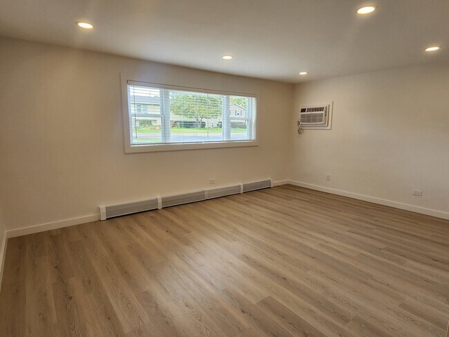 Photo - 20779 Elizabeth Ave