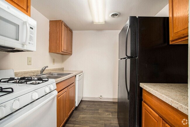 Building Photo - Lakeside Apartments